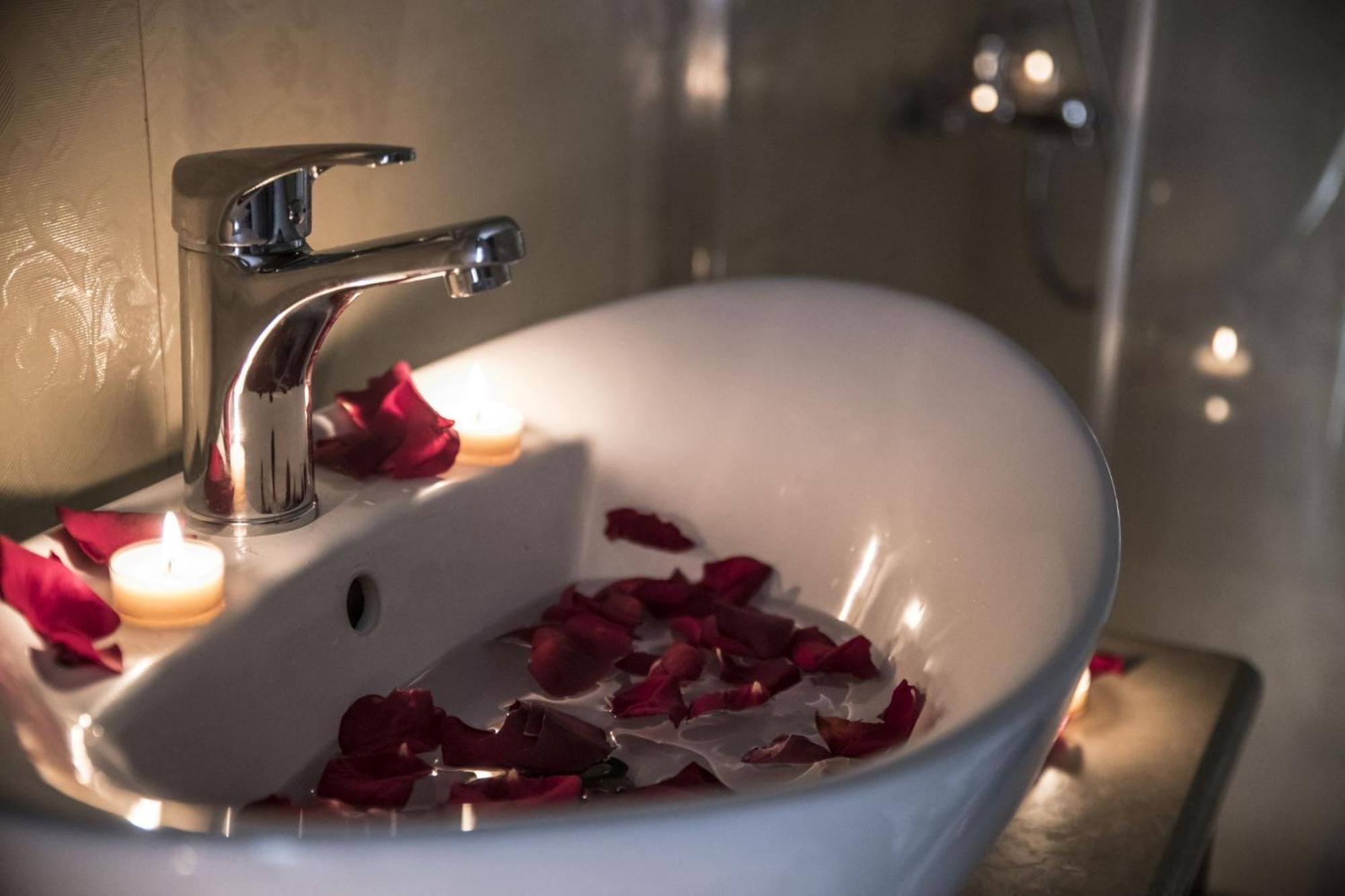 קמילרי Kleopatra Deluxe Apartment With Jacuzzi מראה חיצוני תמונה